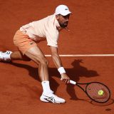 Djokovic pe teren la Roland Garros, după surpriza Sinner