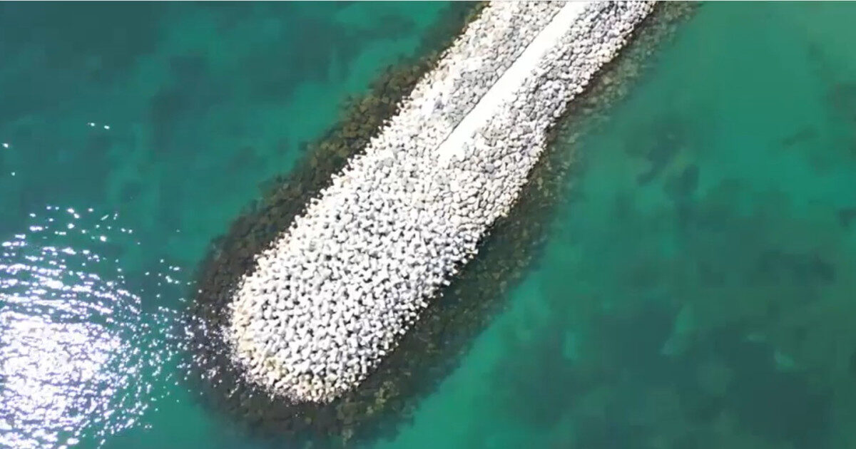Marea Neagră, ca în Caraibe: Apa turcoaz, un spectacol rar pe litoralul României