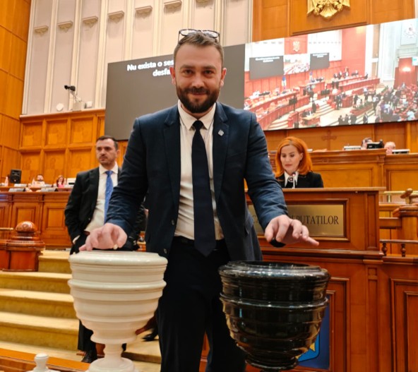 Deputat condamnat: Închisoare cu suspendare și muncă în folosul comunității
