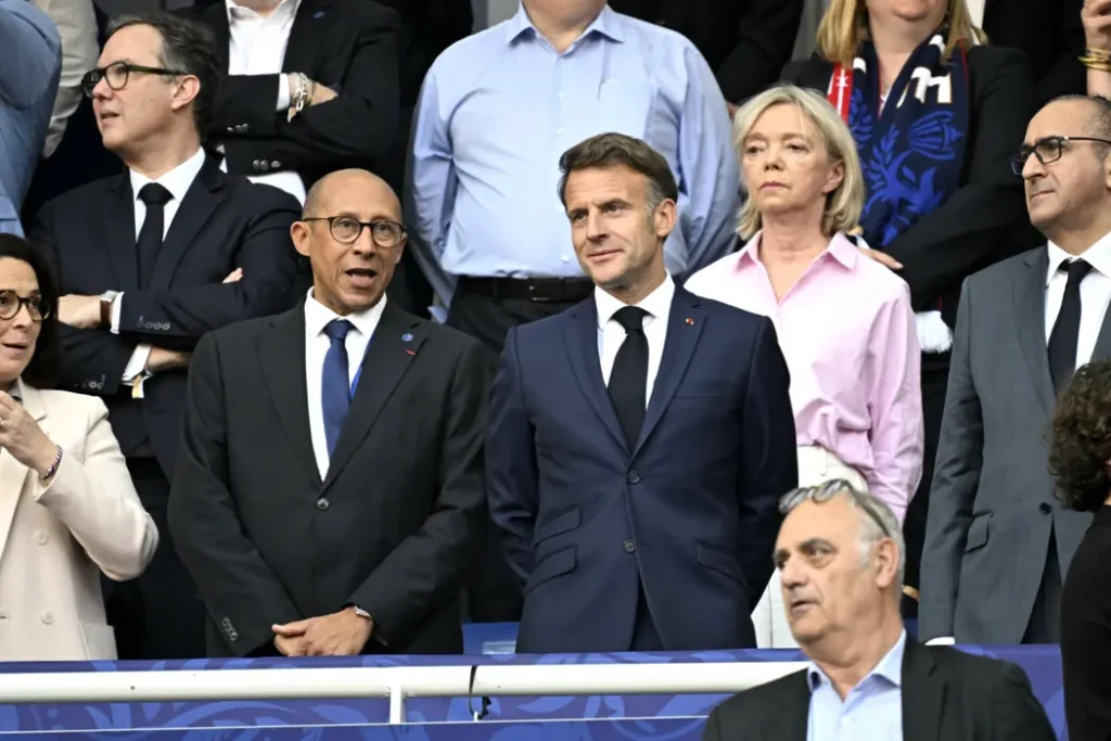 Macron, huiduit la finala Cupei Franței: Lens – Nice, scandal pe Stade de France