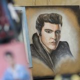Trump, Elvis „fără chitară”? Președintele SUA vrea să suplinească artiștii anulați
