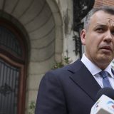 Tomac promite noi beneficii, dar omite sursa banilor