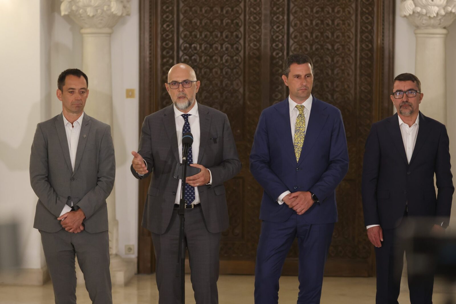 UDMR așteaptă PNL, Guvernul Veștea în așteptare