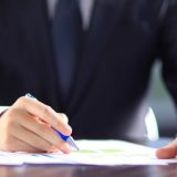 Primărie: Angajat cu cazier fals, susține că „nu știe nimic”