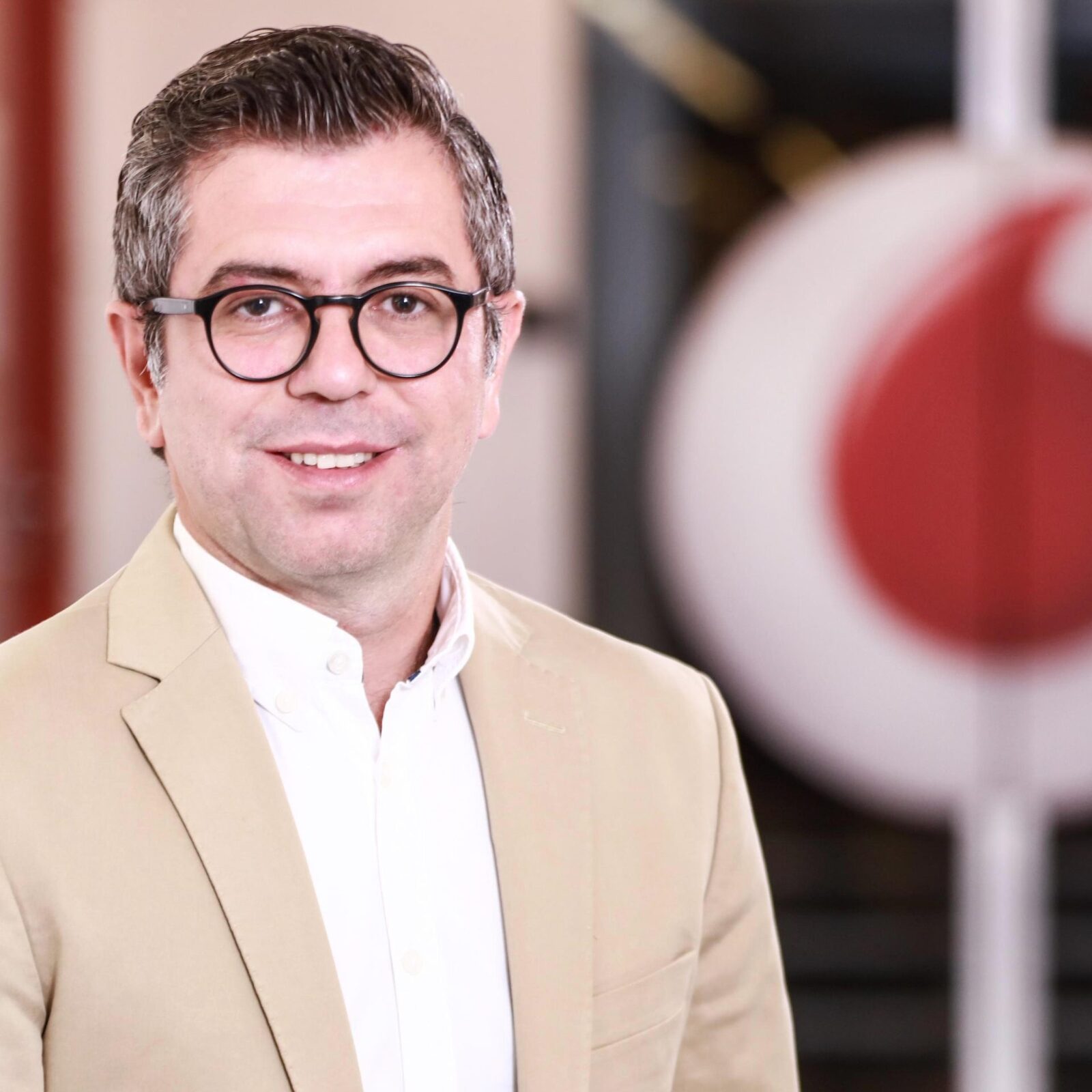 Vodafone și Orange fuzionează. Decizie uluitoare!