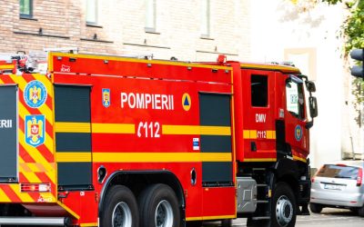 Flăcări înalte la piața en-gros din Pitești