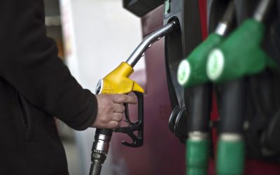 Carburanți în foc: Plafonarea, discuție aprinsă la Parlament