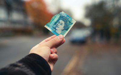 Români, arestați la Londra: Fraudă TikTok de 153 mil. Lire sterline