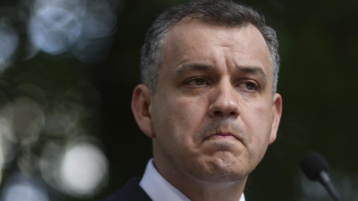 Tomac, departe de Guvern: Optimiștii pesimismului total