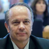 Zver și Branko Grimsu, susținuți de un grup