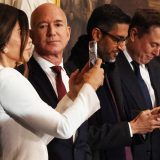 Bezos și Musk amenință planeta cu centrele de date spațiale