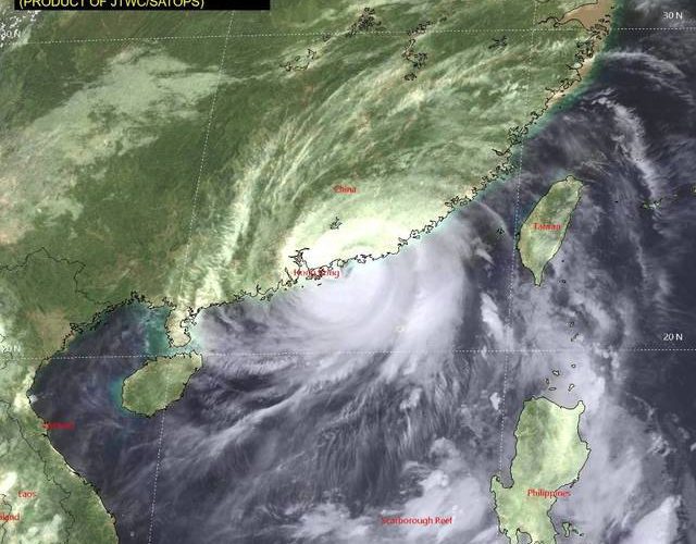 Taifunul Noul pune China în genunchi: 340.000 evacuați