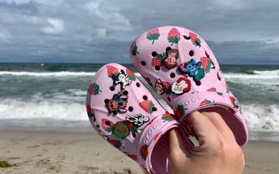 Jibbitz: 9 idei pentru a-ți personaliza Crocs-urile