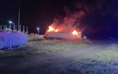 Incendiu hală baterii Buzău: Flăcări uriașe la Stâlpu