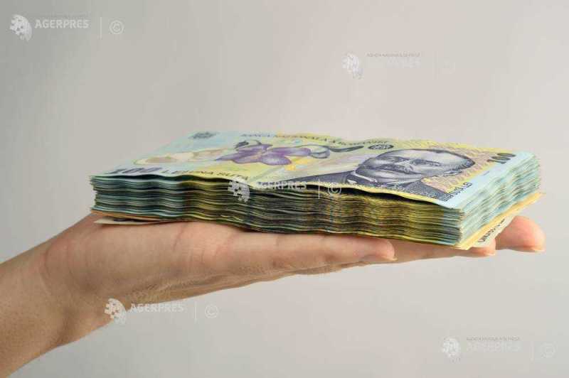 Poliția Capitalei: Tânăr, 19 ani, reținut pentru fraude de 100.000 lei