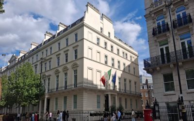 INTERNI uimește Londra cu arhitecturi efemere