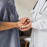 Cancer: Simptome ciudate pe care le ignori, dar anunță boala