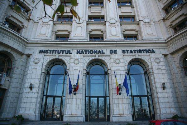 Deficitul României a scăzut cu 2%