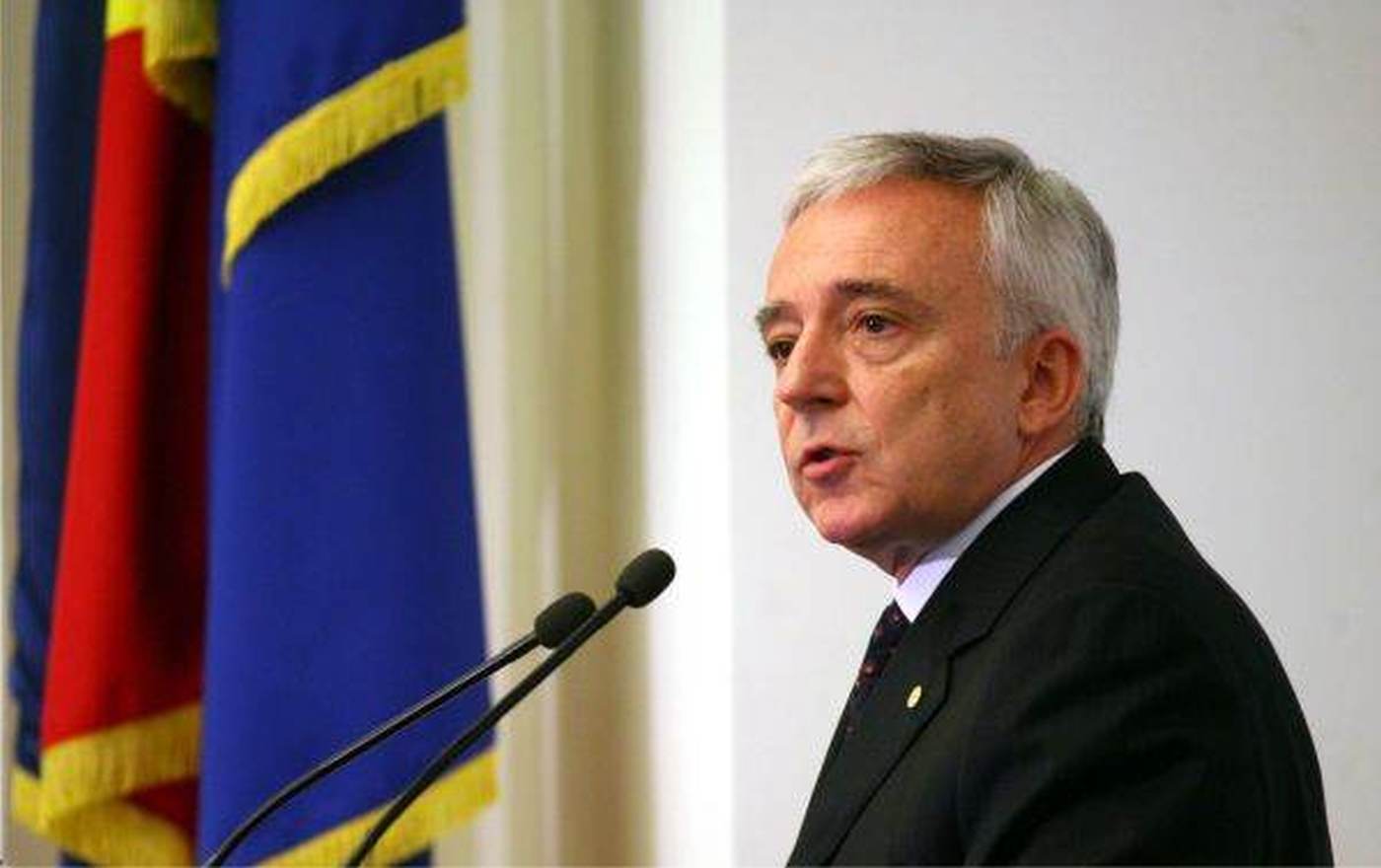 Isărescu: Agențiile de rating, corecte în decizii