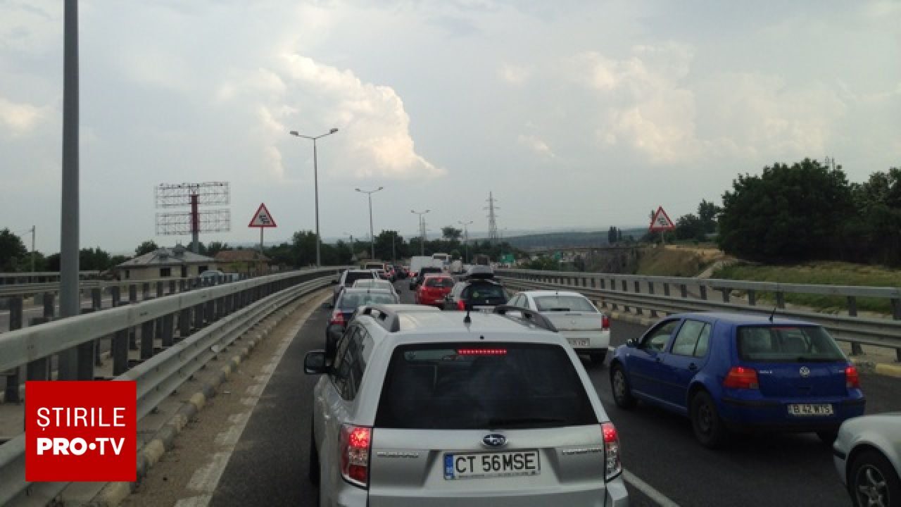 Carambol pe A1: Șase mașini, haos în trafic