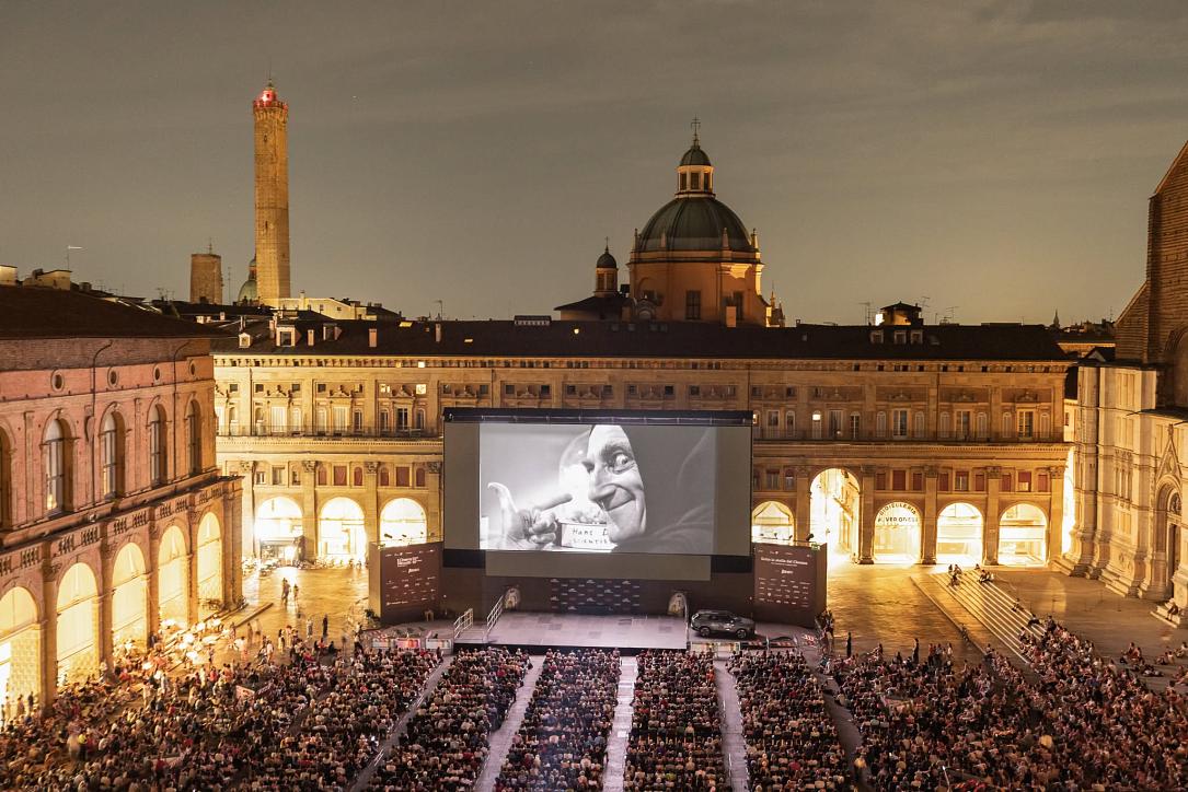 Vară plină de film românesc: Analize și premiere