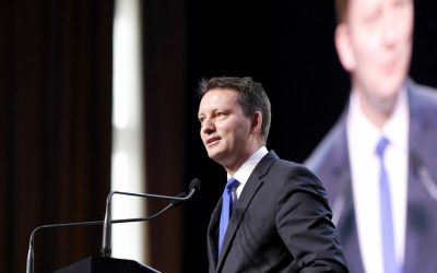 AUR: Circ, gălăgie și populism la unison