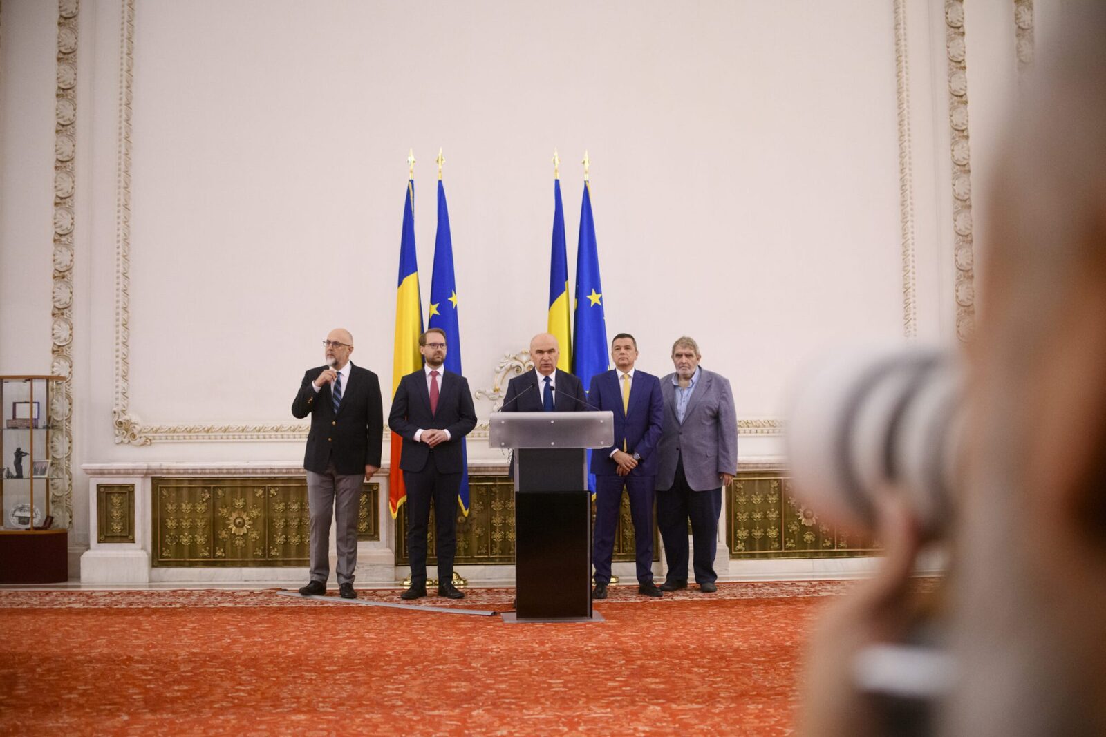Nicușor Dan, negocieri cu partidele pe legea salarizării