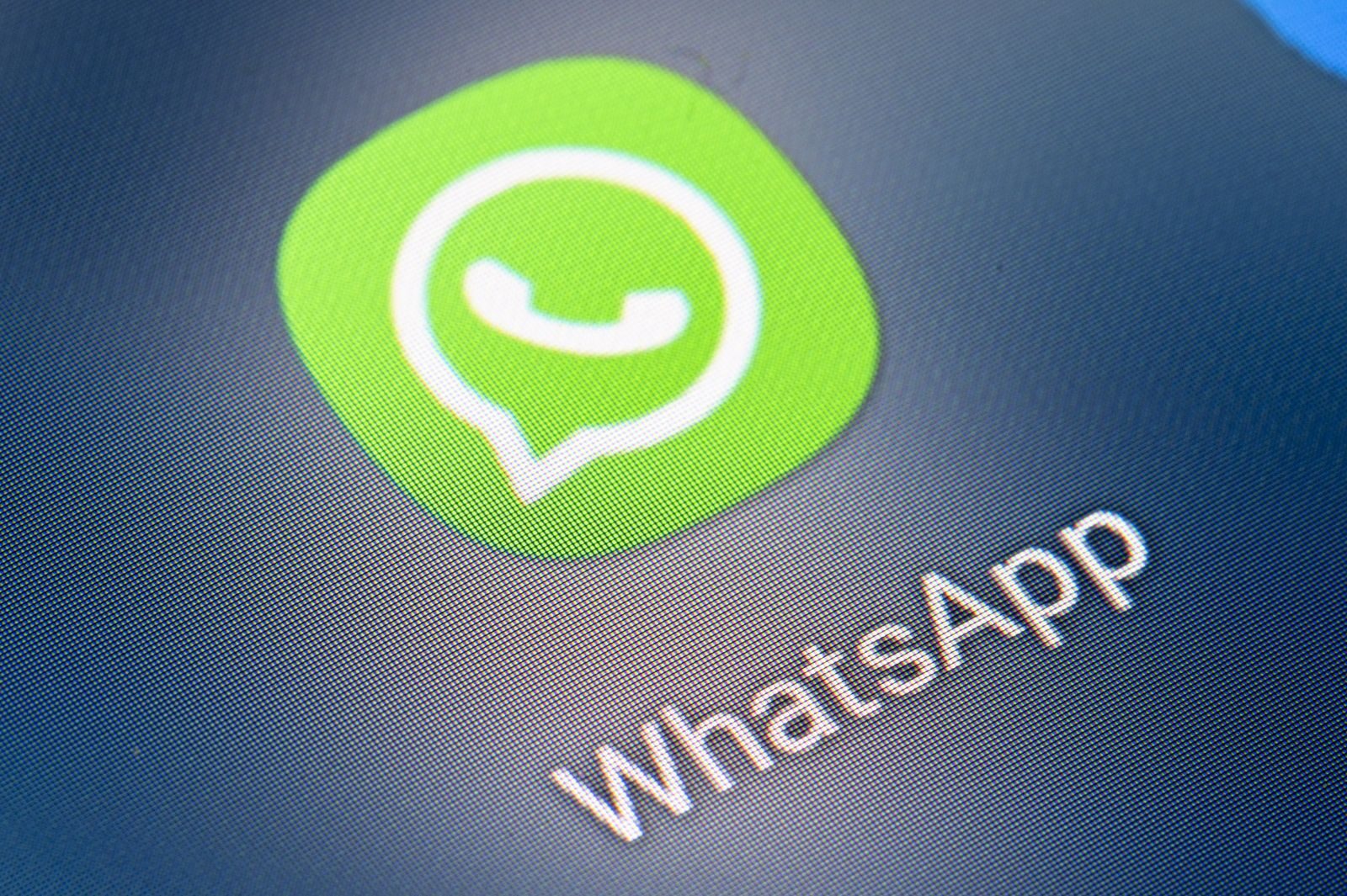 WhatsApp îți eliberează spațiu pe telefon ștergând fișiere