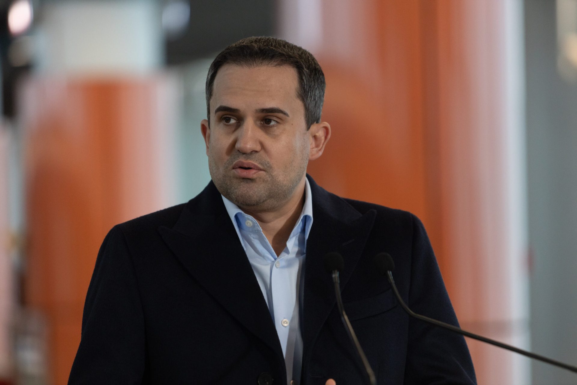 Șerban dă buzna peste guvernul Bolojan