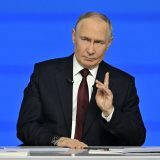 Japonia, cu bomba atomică într-un an? Tensiuni după vizita lui Putin
