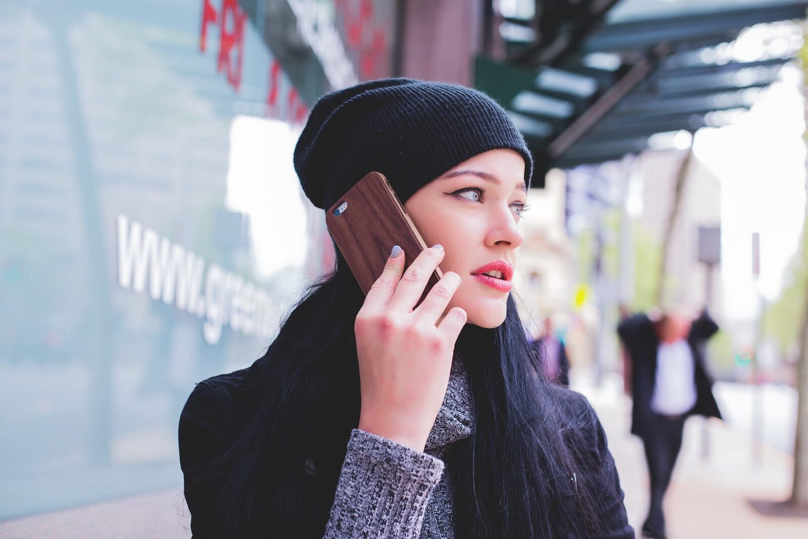 ANCOM: 90% din telefoanele românești localizează apeluri la 112