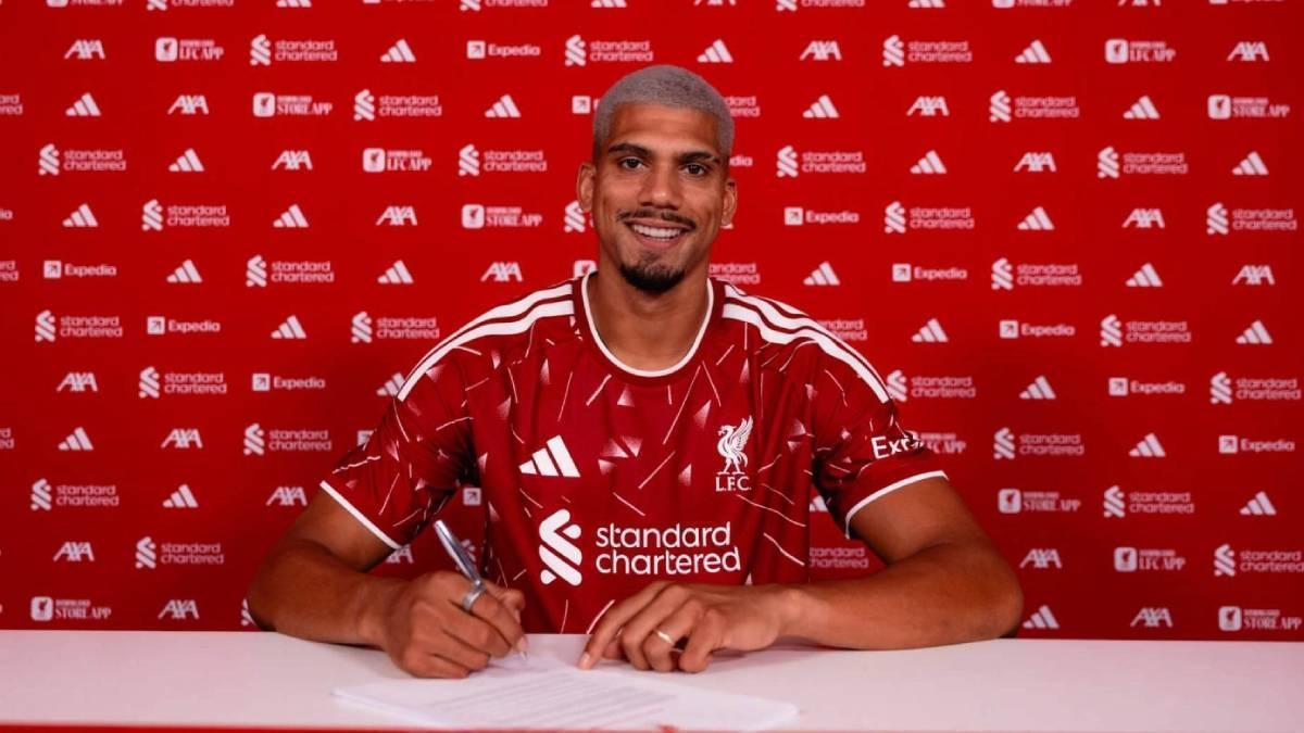 Araujo scapă de „clauza fricii” după acordul Barça-Liverpool