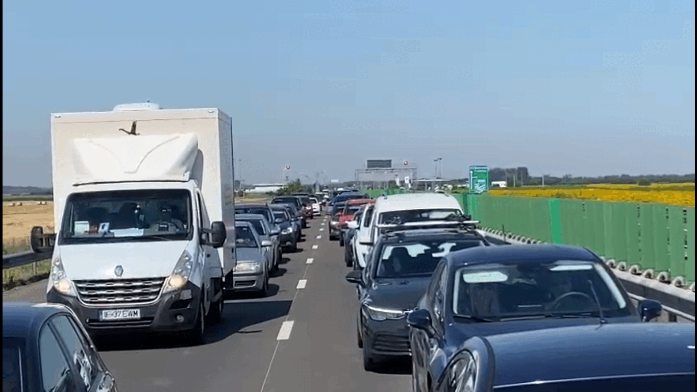 Accident cumplit pe A2: Șase mașini implicate