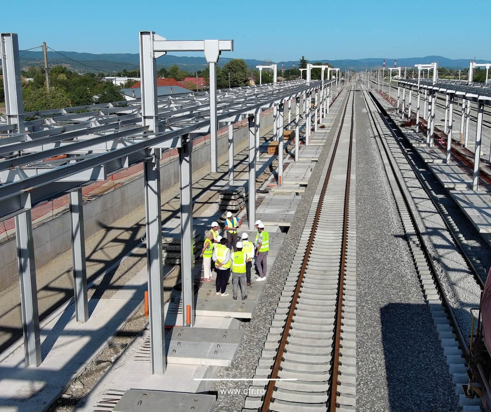 Cluj-Oradea: Cale ferată modernizată, progres 74%. Jaloane PNRR, octombrie
