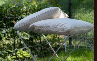 Când să speli pernele de dormit: Fața de pernă nu e suficientă