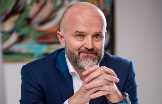 Life Is Hard face profit, afaceri în creștere cu 10%
