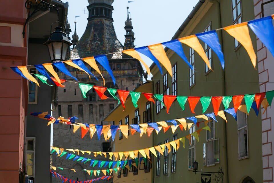 Sighișoara: Poluare fonică în cetate, turiștii se plâng