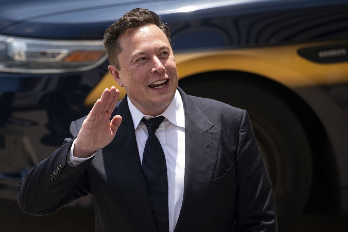 Facturi uriașe la supercomputerul lui Musk. Contractori cer sute de milioane