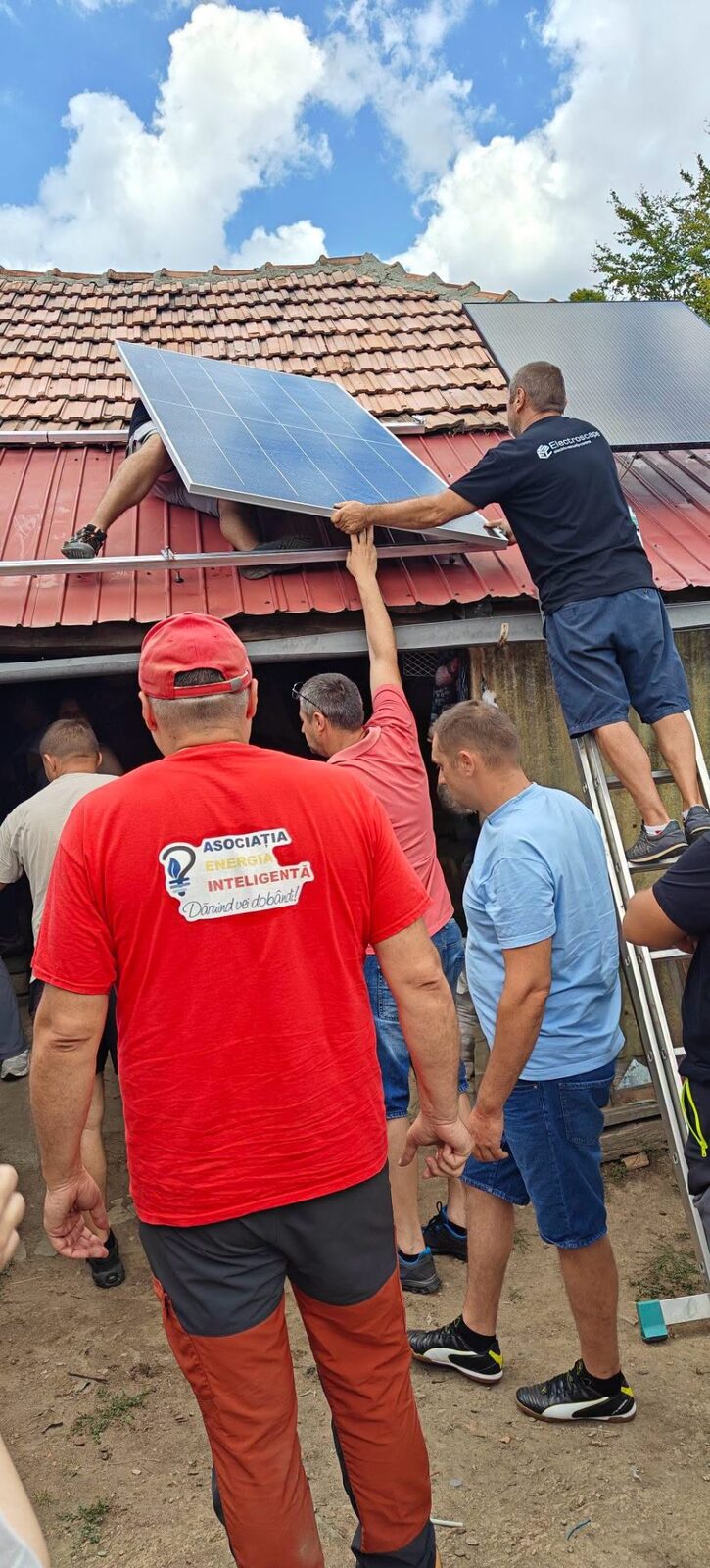 Case izolate, electrificate prin „Energie pentru Viață”