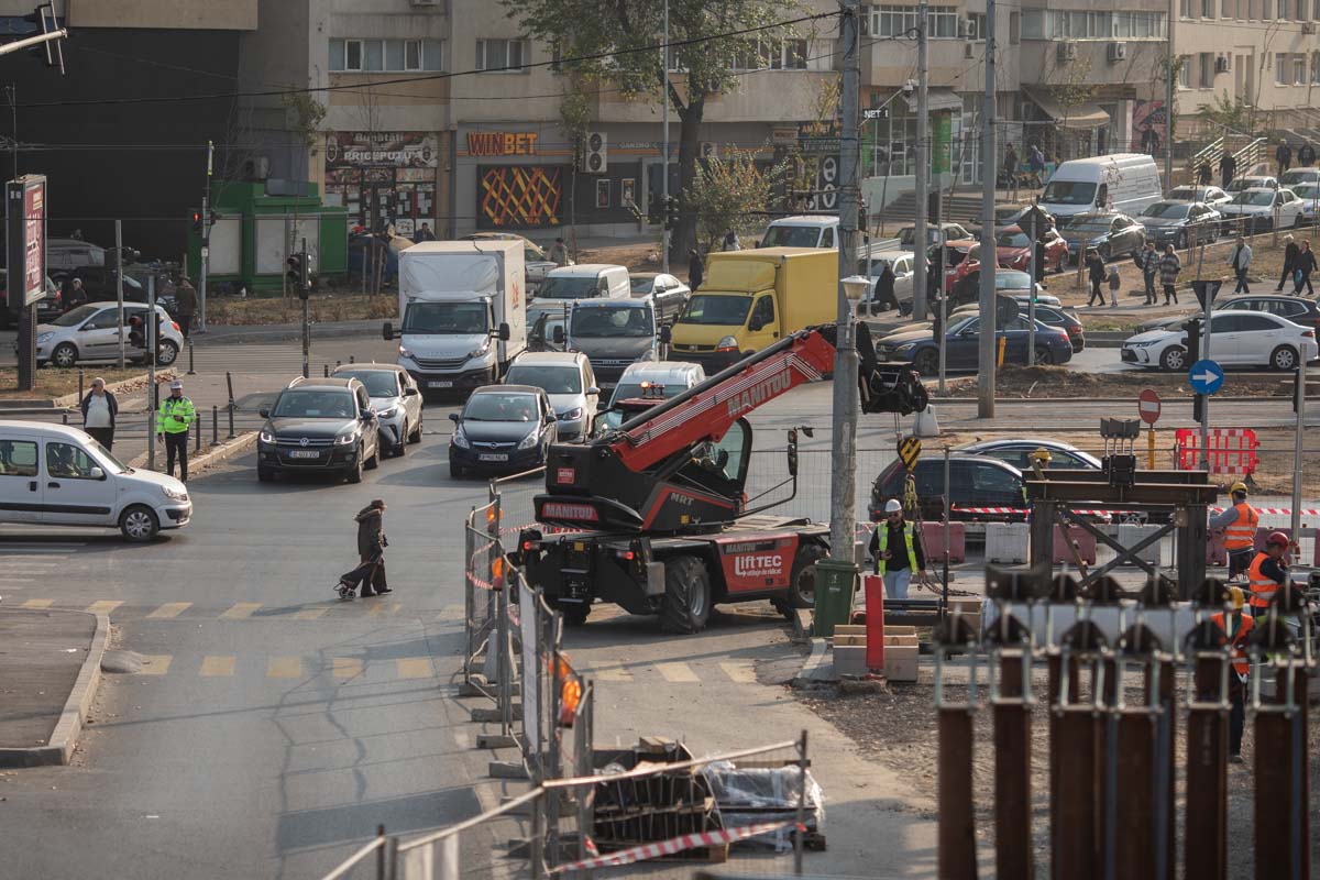 București: Camioanele, regulate pe străzi. Noi reguli stricte