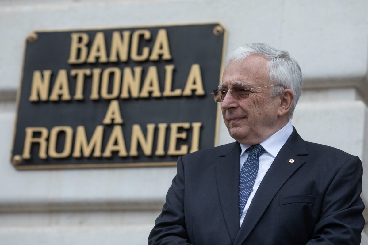 Mugur Isărescu: Leu-euro, flux liber. Plutește unde trebuie