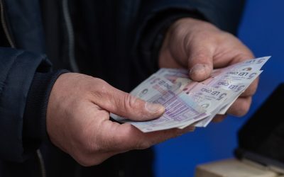 Economia României se micșorează: PIB-ul scade cu 0,8%
