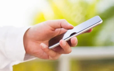 Telefonul personal la muncă: Ești obligat să-l folosești