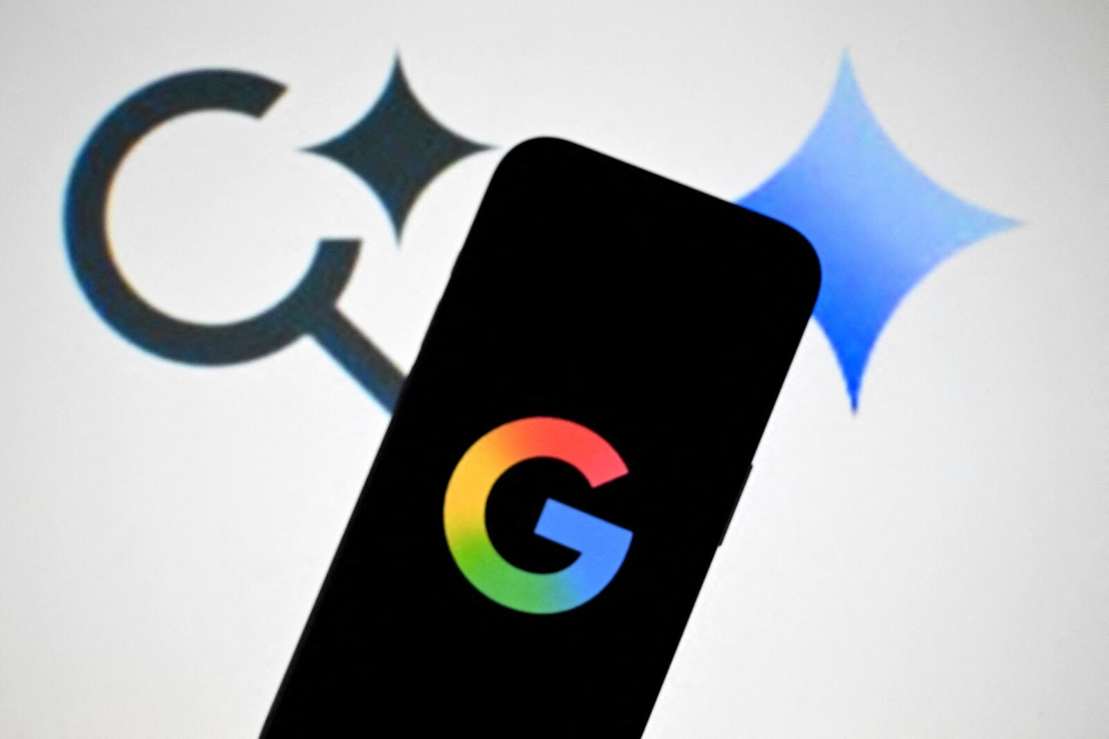 Google renunță la căutare. Ce dispare de pe pagina principală