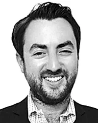 Bani din umbră mușcă din cultură și politică
