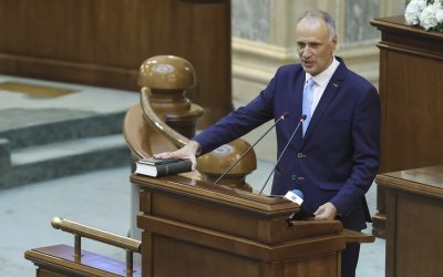 USR contestă Legea ANI la CCR: PSD, AUR inspirate de stalinism