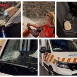Ambulanță atacată cu topoare în România, acuzații de furt de copii