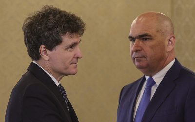 România, aproape de „junk”: Moody’s ne ține în șah, S&P ne așteaptă