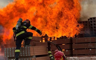 Incendiu puternic la Năvodari: Fum gros, RO-Alert în zonă
