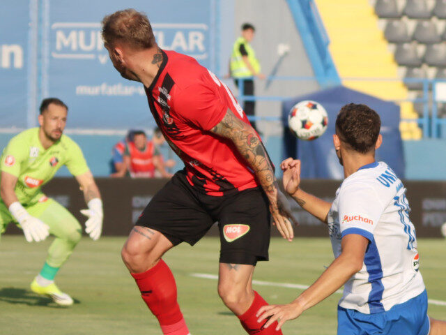 SuperLigă: Atacant în formă, gata de transfer